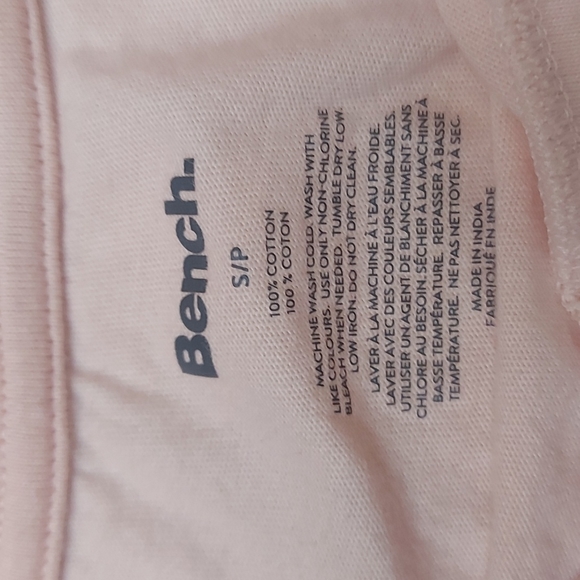2/15$ Pink Bench Tee - Picture 3 of 4
